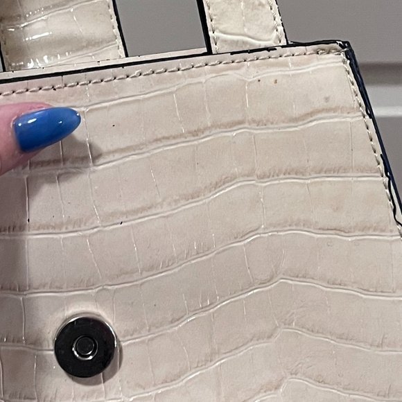 Guess Croc Mini Structured Bag - Picture 6 of 6